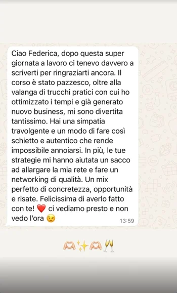 Messaggio dopo il corso: trucchi pratici per il lavoro, tempi ottimizzati e nuove opportunità. La corsista racconta di essersi divertita e di aver ampliato la propria rete.
